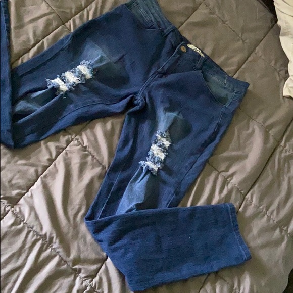 American Quality Denim Jean - Picture 2 of 4